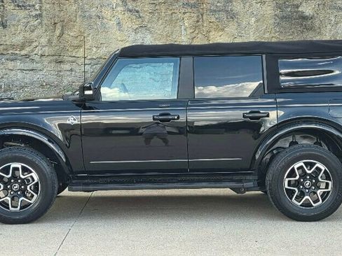 Used 2021 Ford Bronco Outer Banks AWD/4WD image 3