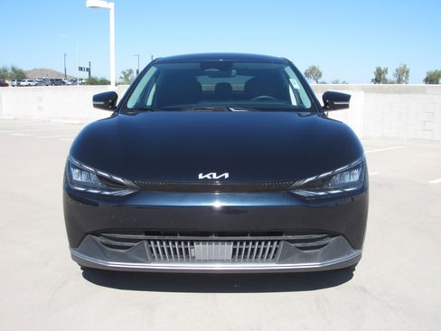 Used 2023 Kia EV6 Light image 3