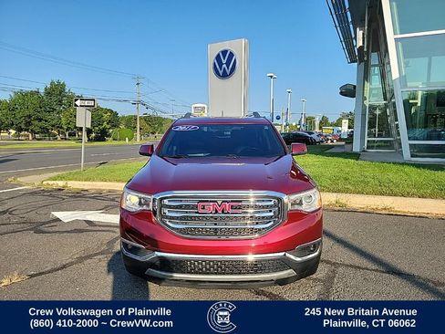 Used 2017 GMC Acadia SLT AWD/4WD image 2