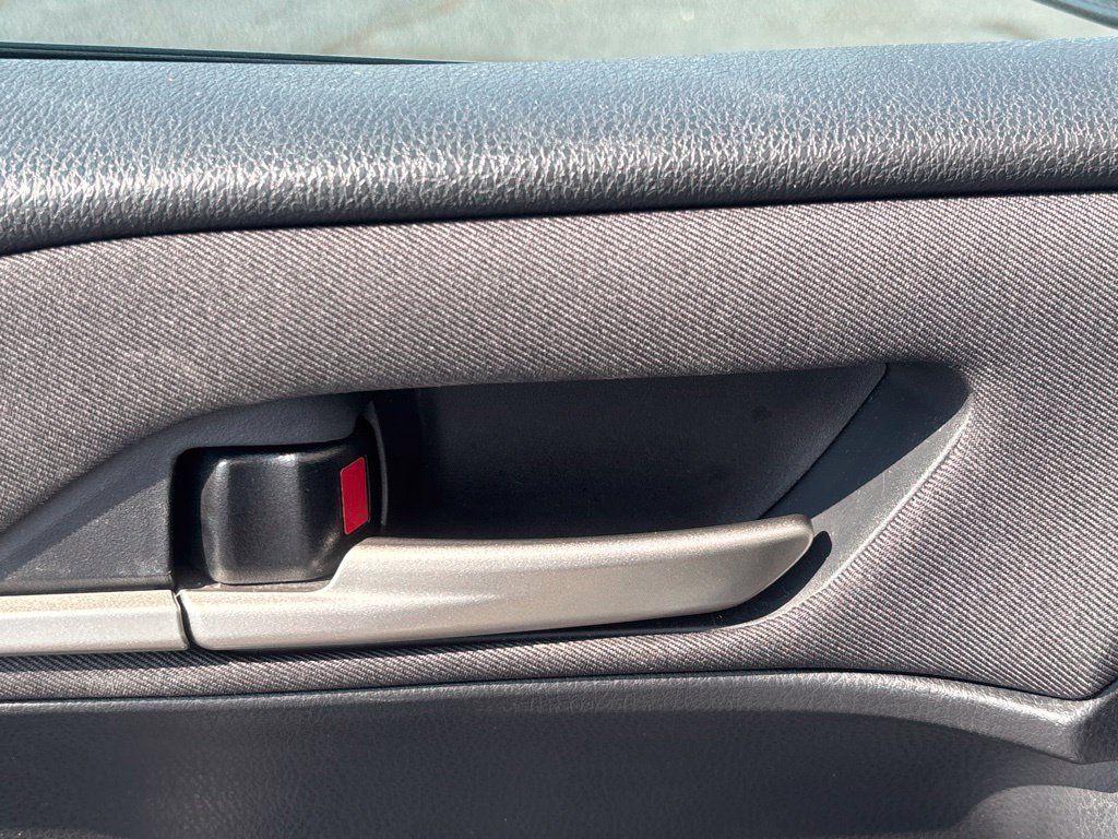 Used 2025 Toyota Camry LE w/ Convenience Package FWD image 9