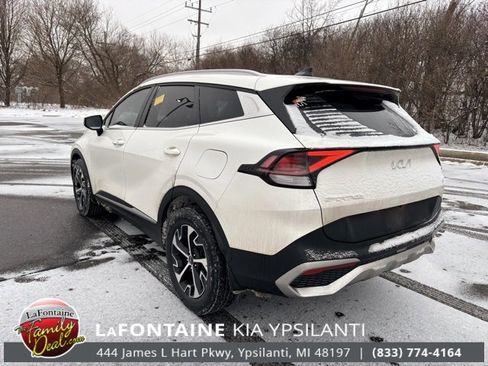 Certified 2023 Kia Sportage EX image 3