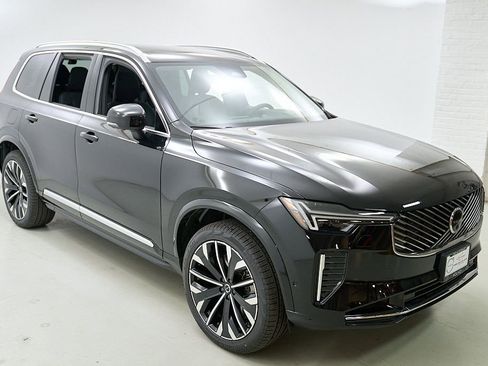 New 2026 Volvo XC90 T8 Ultra w/ Protection Package AWD/4WD image 4
