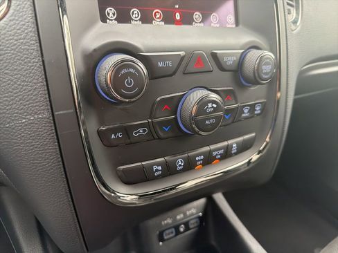 Used 2020 Dodge Durango GT image 34