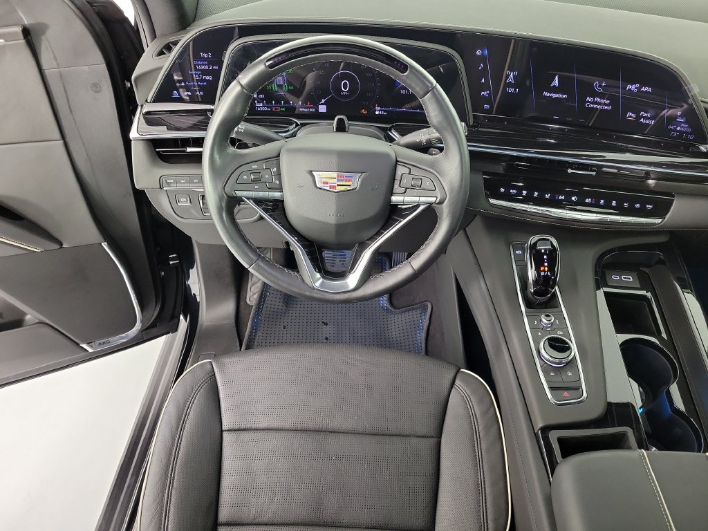 Used 2023 Cadillac Escalade Sport w/ LPO, ONYX Package RWD image 16