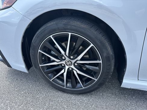 Used 2024 Toyota Camry SE FWD image 8