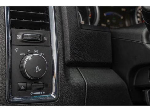 Used 2015 RAM 3500 Laramie image 21