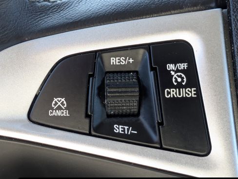 Used 2017 Chevrolet Equinox LT w/ Sport Edition image 25