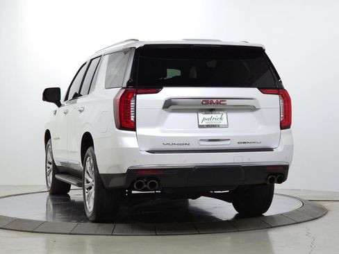 Used 2024 GMC Yukon Denali image 3