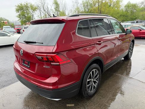 Used 2019 Volkswagen Tiguan SE w/ Panoramic Sunroof Package AWD/4WD image 4