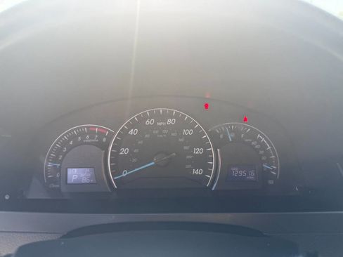 Used 2012 Toyota Camry LE image 15