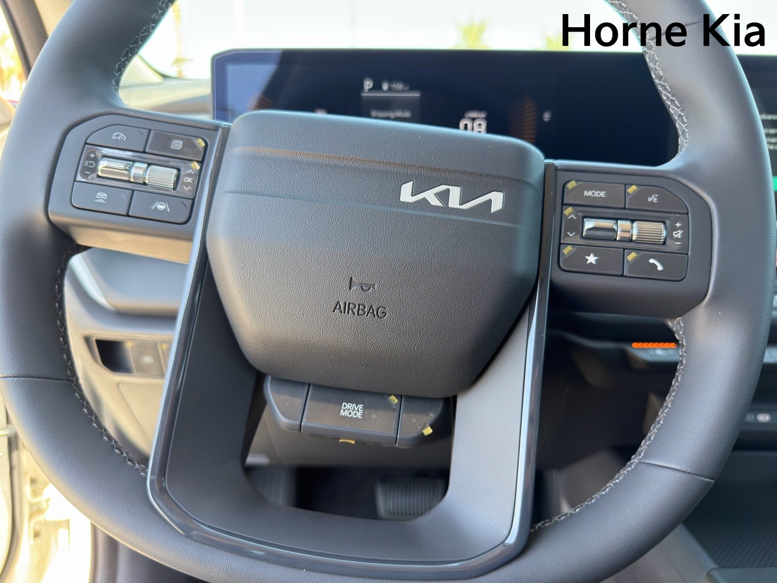 New 2027 Kia Seltos LX FWD image 12