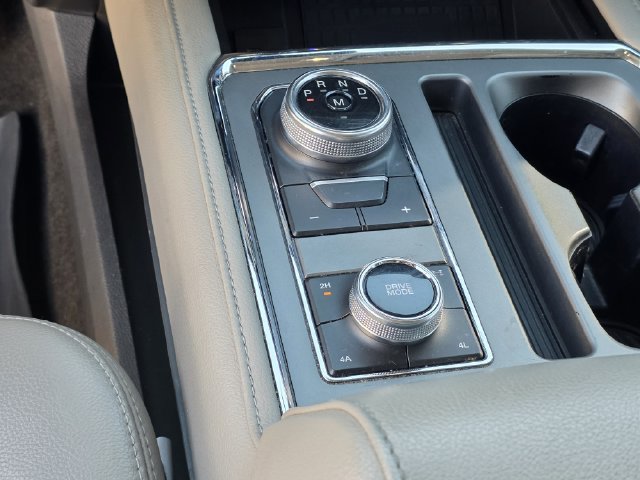 Used 2021 Ford Expedition XLT AWD/4WD image 26
