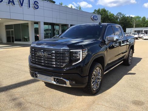 Used 2024 GMC Sierra 1500 Denali Ultimate AWD/4WD image 5