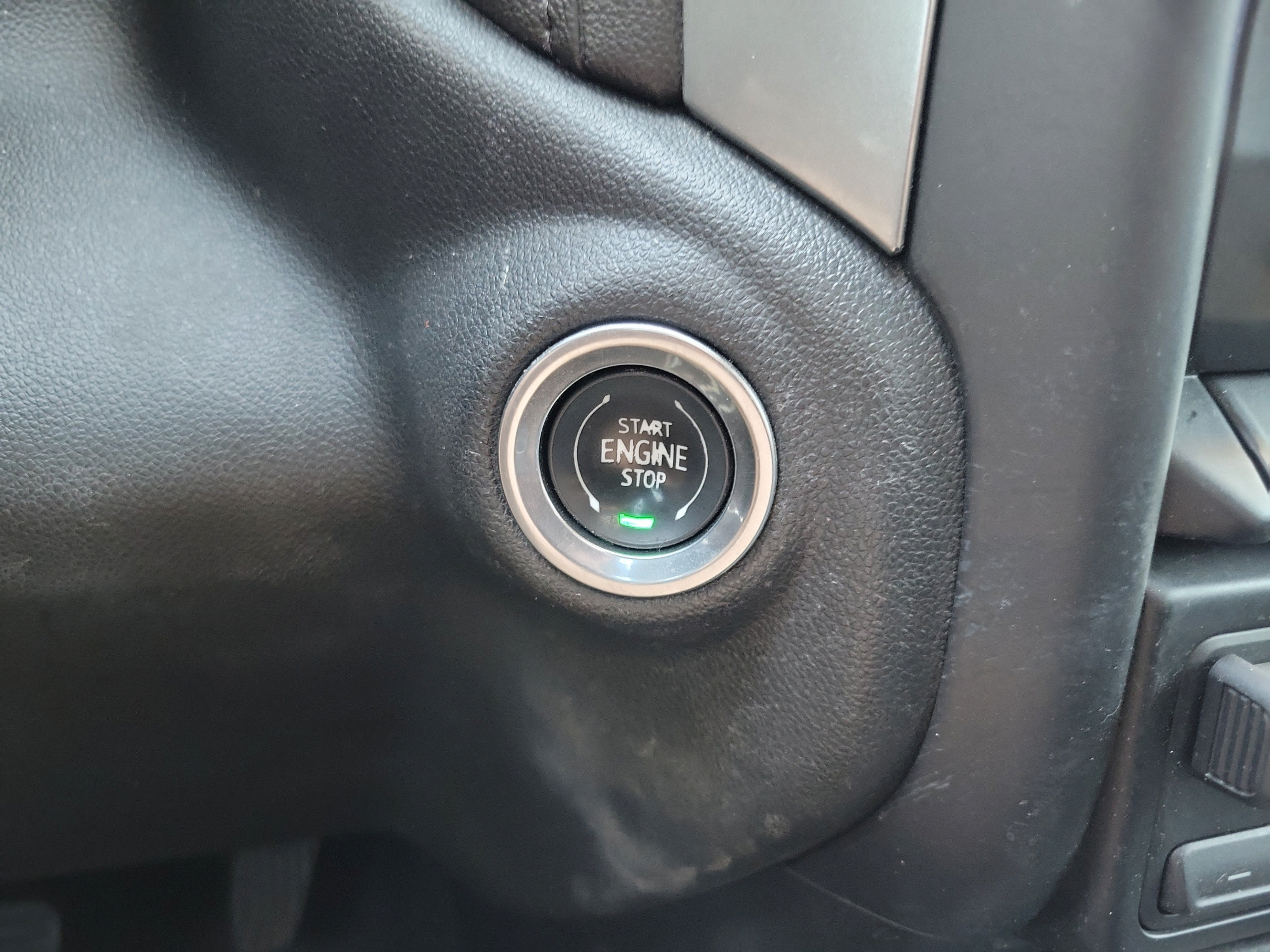 Used 2019 Chevrolet Silverado 1500 RST AWD/4WD image 29