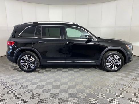 New 2025 Mercedes-Benz GLB 250 4MATIC image 7