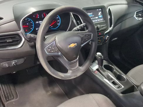 Used 2018 Chevrolet Equinox LT FWD image 12