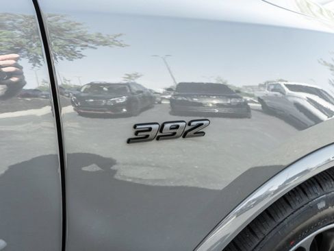 Used 2022 Dodge Durango SRT w/ SRT Interior Appearance Group AWD/4WD image 4