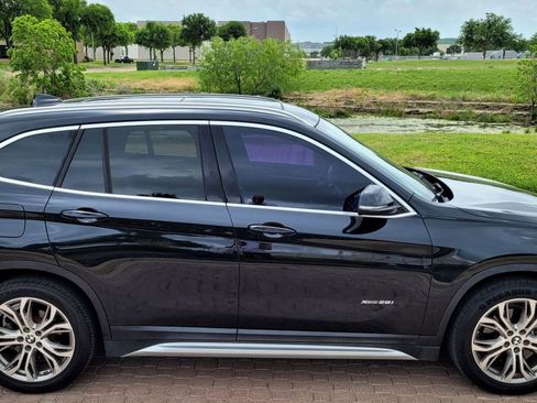 Used 2017 BMW X1 xDrive28i image 8