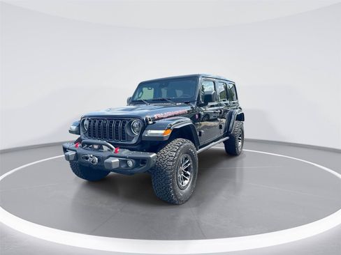 Used 2024 Jeep Wrangler Unlimited Rubicon AWD/4WD image 4