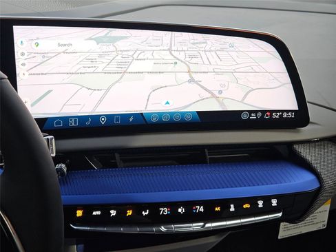 New 2026 Cadillac Optiq Sport 1 w/ LPO, Floor Liner Package image 18