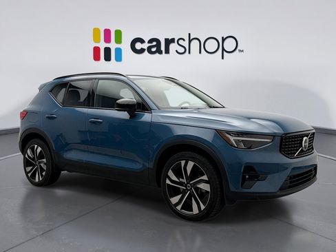 Used 2023 Volvo XC40 B5 Plus w/ Protection Package Premier image 7