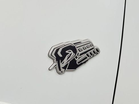 New 2026 RAM 1500 Laramie AWD/4WD image 16