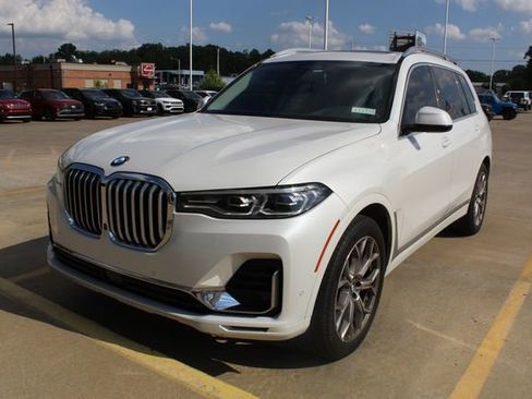 Used 2022 BMW X7 xDrive40i w/ Executive Package AWD/4WD image 1