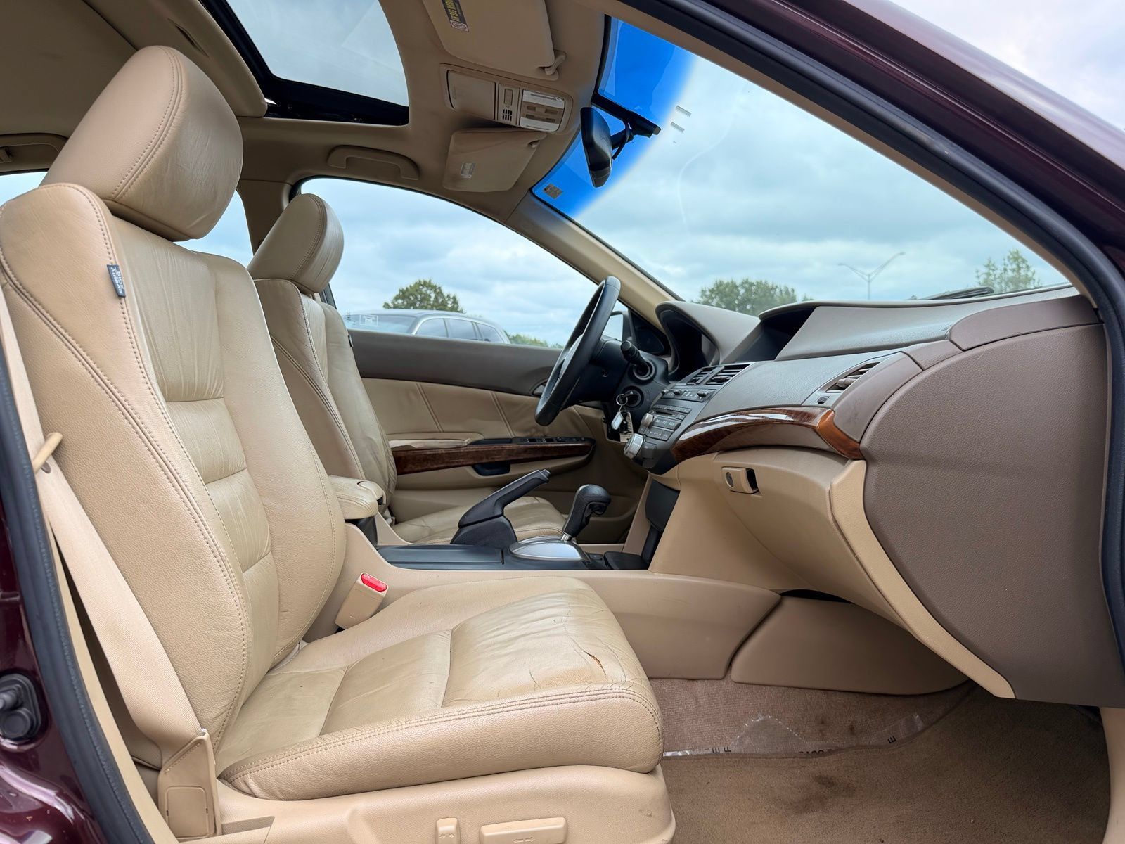Used 2010 Honda Accord EX-L image 19