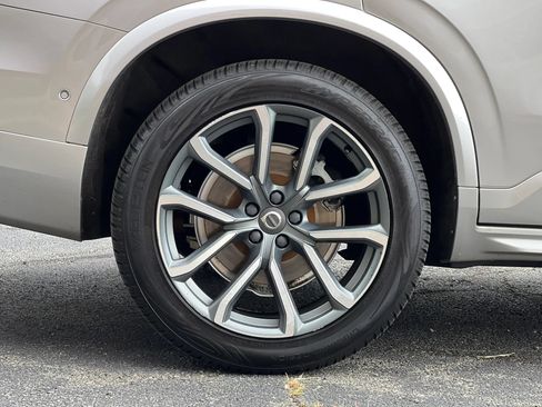 Used 2017 Volvo XC90 T6 Momentum w/ Vision Package AWD/4WD image 49