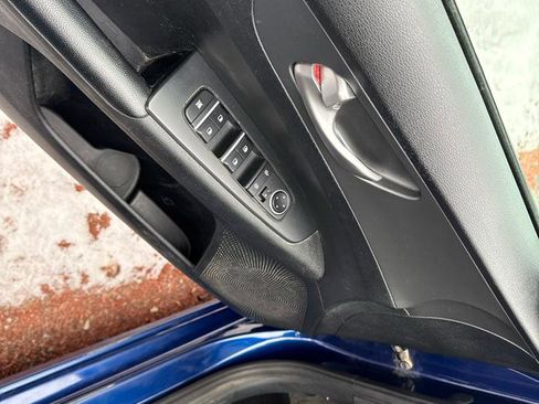 Used 2019 Kia Forte LXS image 13