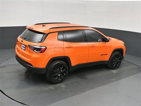 New 2026 Jeep Compass Latitude image 30