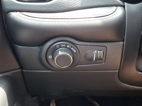 Used 2024 Dodge Durango GT AWD/4WD image 25