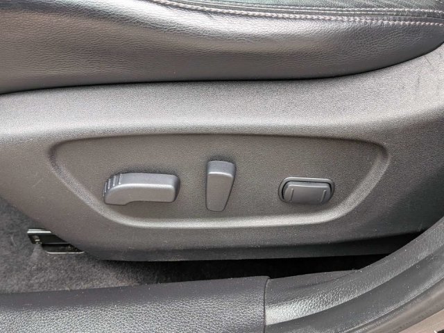 Used 2017 Nissan Rogue SL w/ SL Premium Package FWD image 20