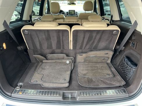 Used 2018 Mercedes-Benz GLS 450 4MATIC w/ Premium Package image 16