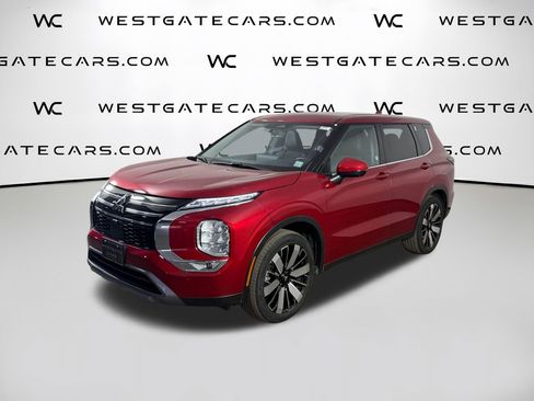 Used 2025 Mitsubishi Outlander AWD image 1
