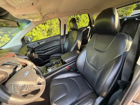 Used 2019 Ford Edge Titanium AWD/4WD image 33