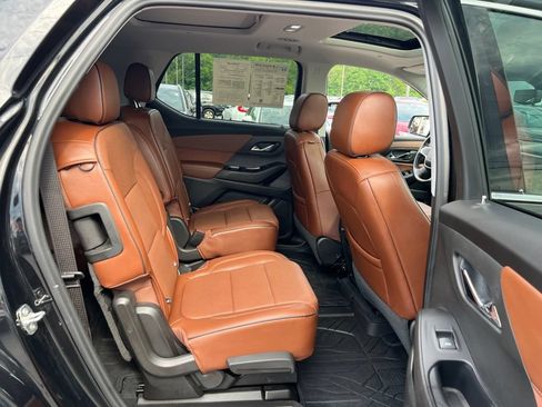 Used 2021 Chevrolet Traverse High Country AWD/4WD image 29