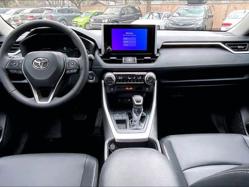 Used 2025 Toyota RAV4 XLE Premium image 16