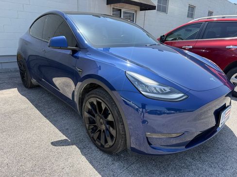 Used 2022 Tesla Model Y Long Range AWD/4WD image 16