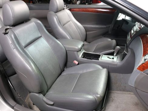 Used 2006 Toyota Solara SLE FWD image 32