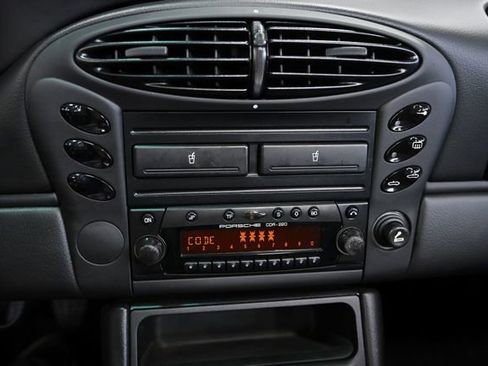 Used 2001 Porsche Boxster image 42