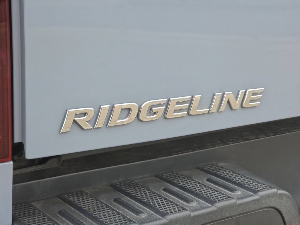 Used 2022 Honda Ridgeline Black Edition image 10