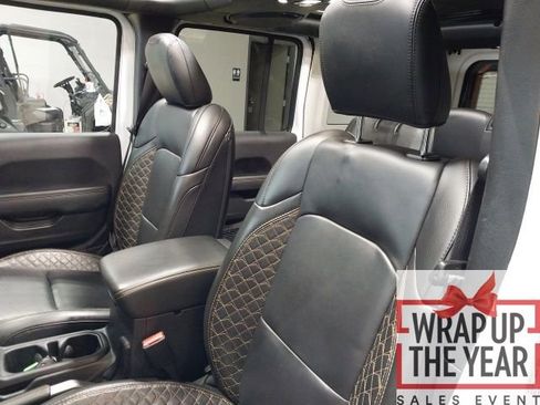 Used 2022 Jeep Wrangler Unlimited Sahara image 4