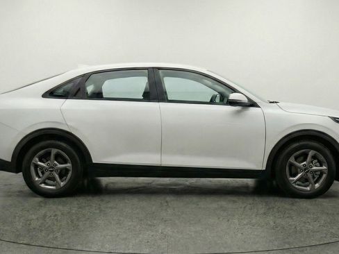 Used 2025 Kia K4 LXS image 11