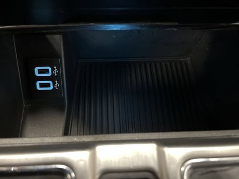 Used 2018 Ford F150 Platinum w/ Equipment Group 701A Luxury image 27