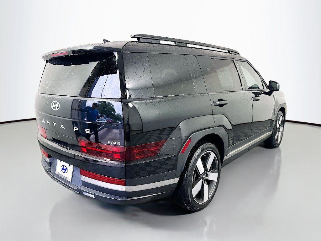 Used 2026 Hyundai Santa Fe Limited FWD image 5