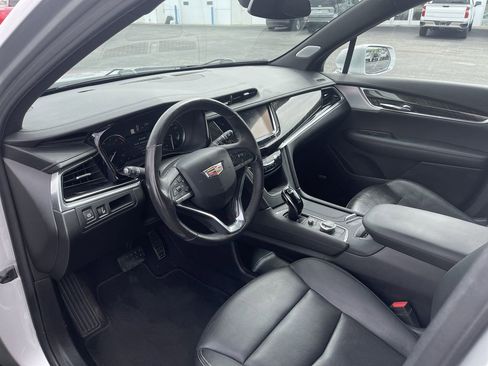 Used 2020 Cadillac XT6 Premium Luxury FWD image 10