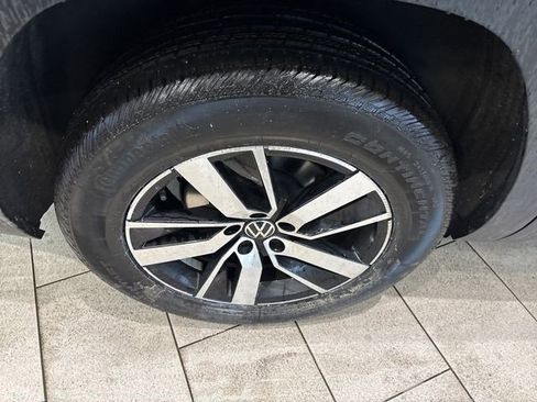 Used 2023 Volkswagen Atlas SE image 14
