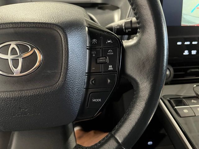 Used 2023 Toyota bZ4X AWD image 28