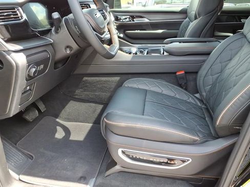 New 2026 Jeep Grand Wagoneer Summit AWD/4WD image 12